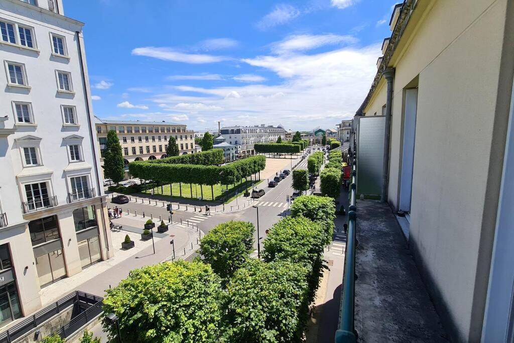 Appt 80M², 13 P, Disneyland, Fibre, 2 Parkings Chessy  Exterior foto